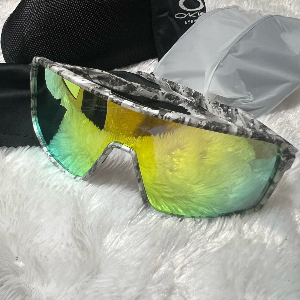 Oakley  Sutro Sunglasses